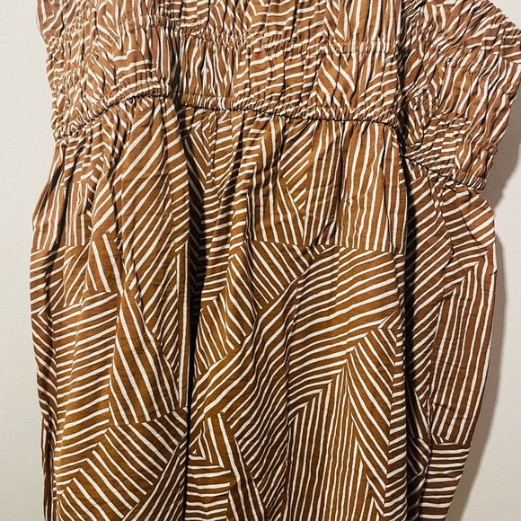Geometric printed maxi dress with pockets - Picture 2 of 3